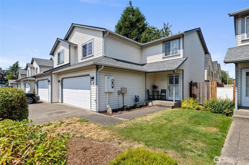 e-808 13th St Se, Puyallup, WA, 98372-3976 | Card Image