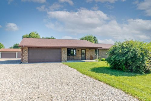 59 England Dr, Eaton, OH, 45320-2806 | Card Image
