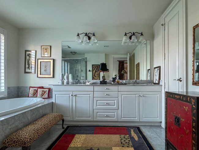 221 main bath (6) | Image 24