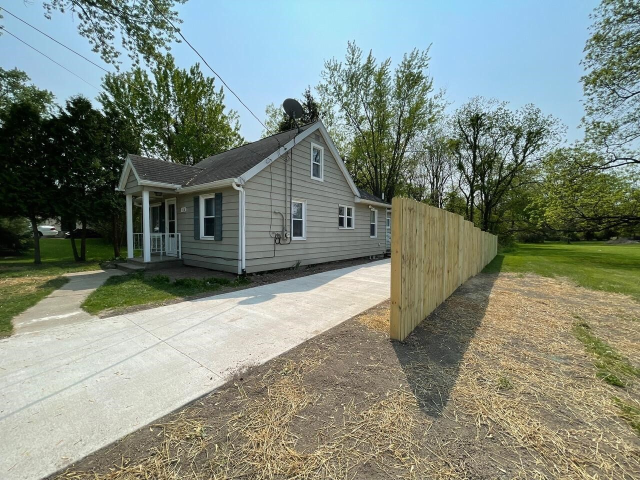 Hughes Rd, Lansing, MI 48911