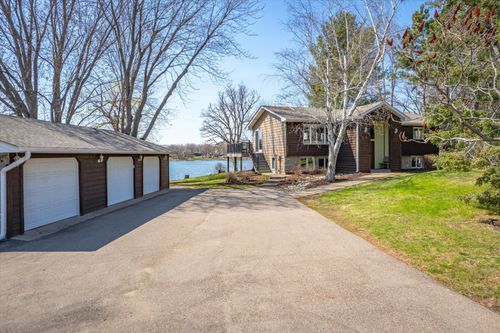 2270 Manning Trl N, LAKE ELMO, MN, 55042-9613 | Card Image