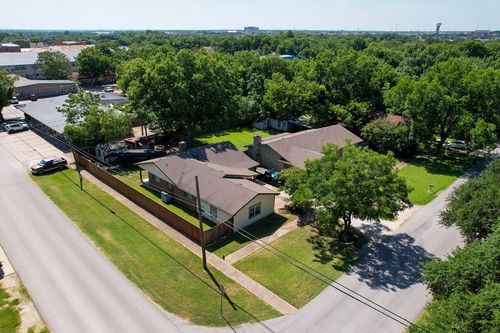 120 N 5th St, Midlothian, TX, 76065-2916 | Card Image