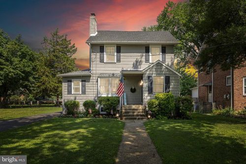 205 E Bettlewood Ave, OAKLYN, NJ, 08107-1328 | Card Image
