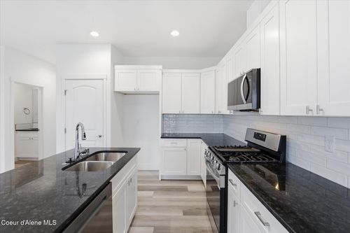 645 N Creative Way, Post Falls, ID, 83854 | Card Image