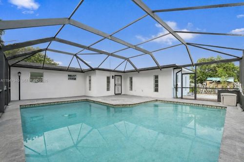 2701 Nassau Dr, Miramar, FL, 33023-4626 | Card Image