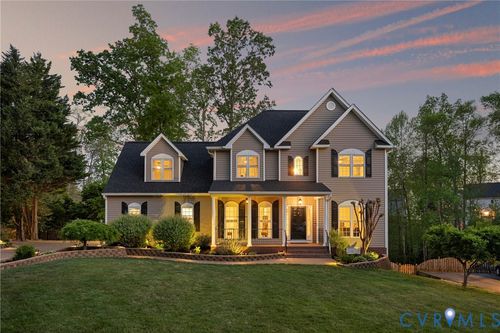 8919 Hollow Oak Dr, Midlothian, VA, 23112-6871 | Card Image