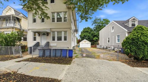 832 Calhoun Ave, Bronx, NY, 10465-2260 | Card Image