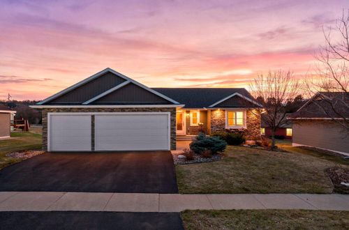 334 Kamloops Pl, River Falls, WI, 54022-2666 | Card Image