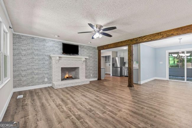 4617 Kingswood Dr, House other with 3 bedrooms, 2 bathrooms and 2 parking in Flowery Branch GA | Image 5
