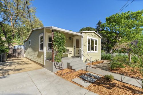 142 Dominga Ave, Fairfax, CA, 94930-1605 | Card Image