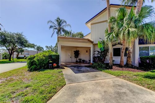 2600 Forest Run Ct, Clearwater, FL, 33761-3717 | Card Image