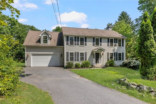 321 River Rd, Lincoln, RI, 02865-2300 | Card Image
