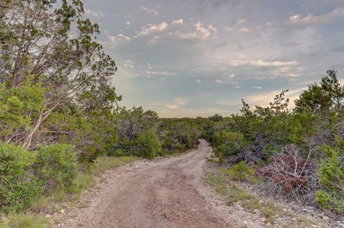 2-438-2 Yellowstone Ln, Hunt, TX, 78024 | Card Image