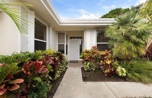 1092 Bedford Avenue, Palm Beach Gardens, FL, 33403 | Card Image