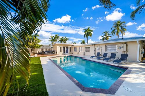 241 Oceanic Ave, Lauderdale By The Sea, FL, 33308-3507 | Card Image
