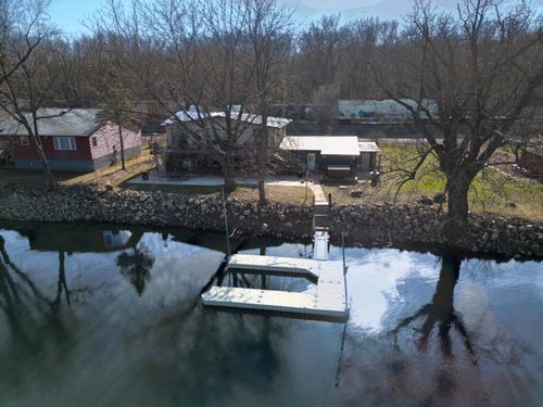 742 Shore Acres Rd, LA CRESCENT, MN, 55947-9633 | Card Image