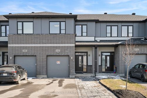 910 Paseana Pl, Ottawa, ON, K2V0P4 | Card Image
