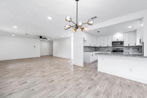 10402 Rancho Bernardo Ln, Sugar Land, TX, 77498-1540 | Card Image