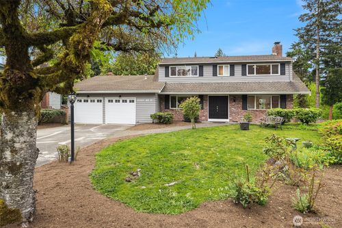 15007 Ne 15th St, Bellevue, WA, 98007-4241 | Card Image