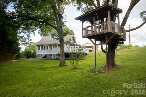 102 Cuthberson St, Morganton, NC, 28655-9887 | Card Image