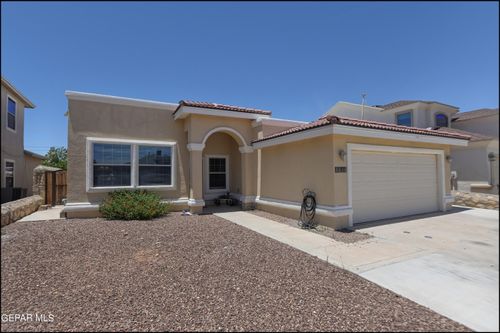5525 Ignacio Frias Dr, El Paso, TX, 79934-3179 | Card Image