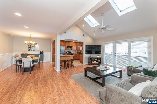 1 Domessina, Caldwell, NJ, 07006 | Card Image