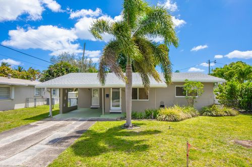 3940 Ne 13th Ave, Oakland Park, FL, 33334-4613 | Card Image