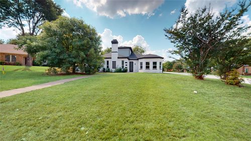 1718 Beaver Creek Cir, Duncanville, TX, 75137-3707 | Card Image