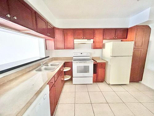 2205-2205 Sw 80th Ter, Miramar, FL, 33025-2287 | Card Image
