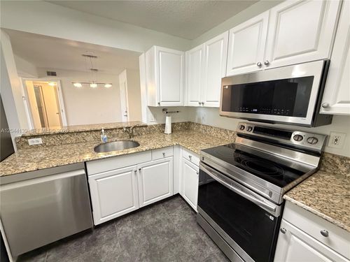 203-2711 Ocean Club Blvd, Hollywood, FL, 33019-3951 | Card Image