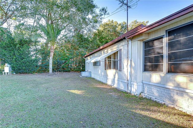 39351 Dundee Rd, House other with 2 bedrooms, 2 bathrooms and null parking in ZEPHYRHILLS FL | Image 12