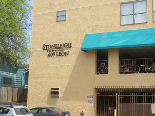 apt-305-2409 Leon St, Austin, TX, 78705-4661 | Card Image