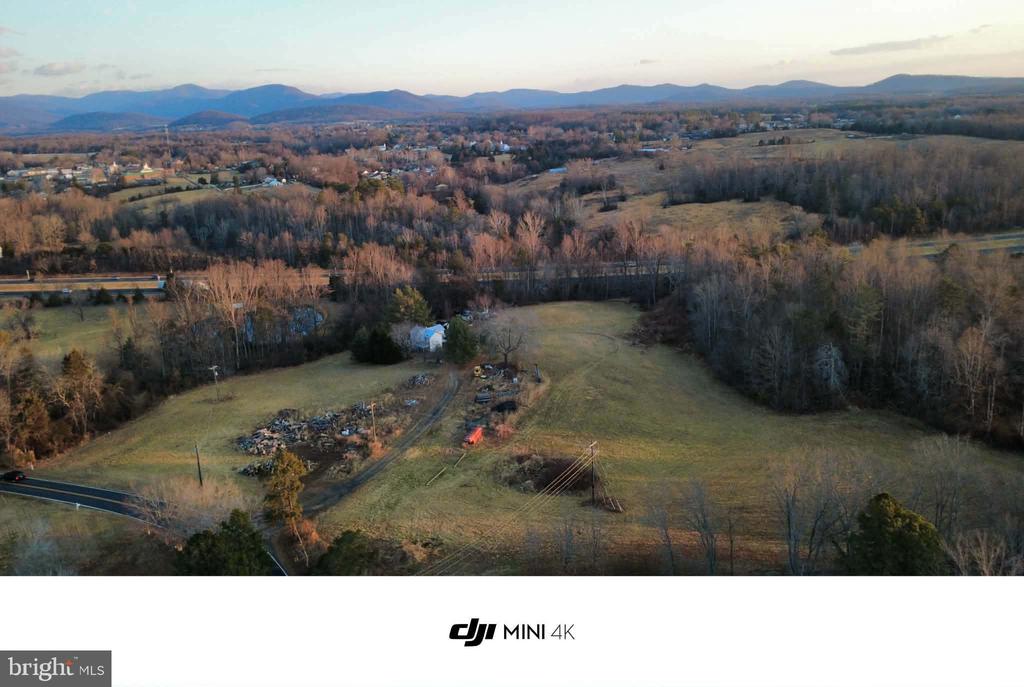Land in STANARDSVILLE