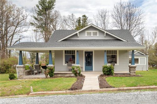 506 W Blue Ridge Rd, East Flat Rock, NC, 28726-2708 | Card Image