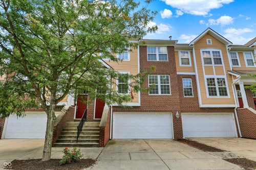 5674 Brownstone Dr, Indianapolis, IN, 46220-5850 | Card Image