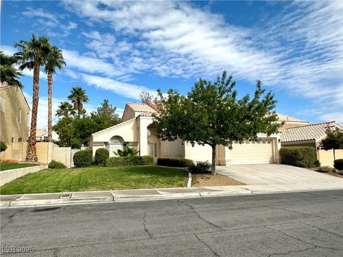9232 Jadecrest Dr, Las Vegas, NV, 89134-6054 | Card Image