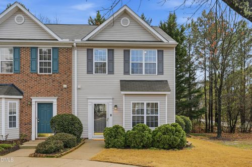 31 Edgebrook Cir, Durham, NC, 27703-4904 | Card Image