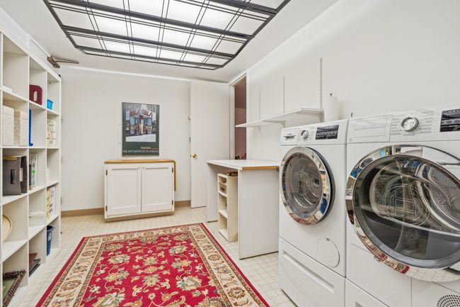 1305 - 680 N Lake Shore Dr, Condo with 3 bedrooms, 3 bathrooms and 1 parking in CHICAGO IL | Image 19