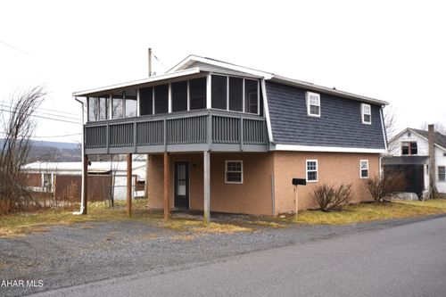 104 Zimmerman Ln, Duncansville, PA, 16635-6718 | Card Image