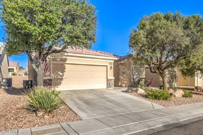 7625 Fieldfare Drive, House other with 3 bedrooms, 2 bathrooms and null parking in North Las Vegas NV | Image 2