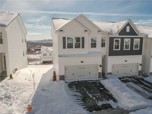 122 Scotland Ln, Harmony, PA, 16037-7802 | Card Image