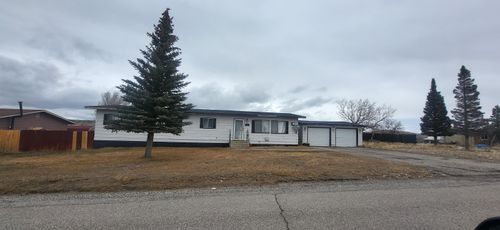103 S Clark, Hanna, WY, 82327 | Card Image