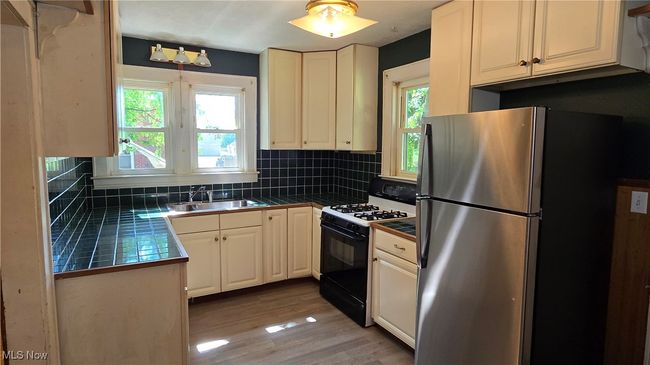 1014 20 Th St, Home with 5 bedrooms, 3 bathrooms and null parking in Parkersburg WV | Image 17