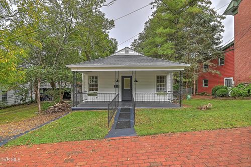 305 W Main St, Jonesborough, TN, 37659-1125 | Card Image