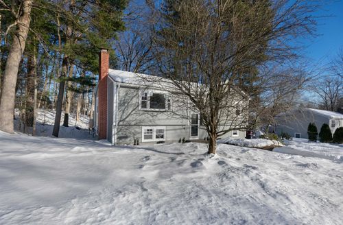 64 Mckenna Dr, Nashua, NH, 03062-1827 | Card Image