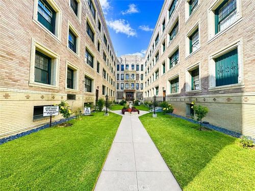 411-2121 James M Wood Blvd, Los Angeles, CA, 90006-2218 | Card Image