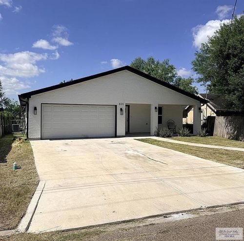 805 W Spruce Ave, La Feria, TX, 78559-5293 | Card Image