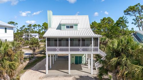 125 Canoe Ln, Port St Joe, FL, 32456-7702 | Card Image