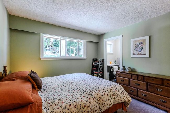 1632 Ymca Road, House other with 3 bedrooms, 1 bathrooms and 3 parking in Gibsons BC | Image 14