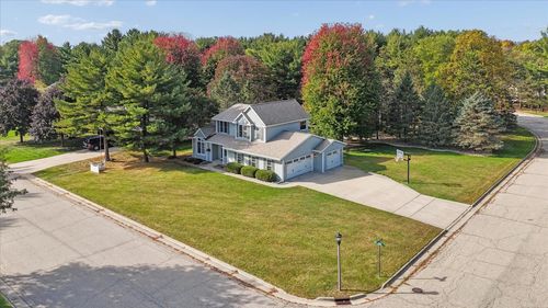 3457 Hemmingway Dr, Janesville, WI, 53545-8817 | Card Image